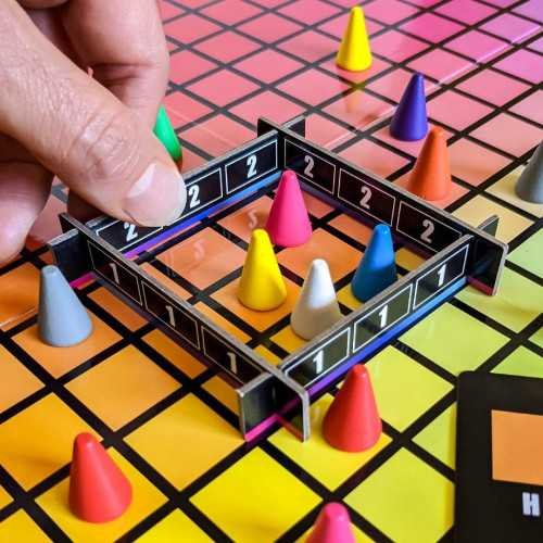 HUES and CUES - A Thrilling Guessing Game for All Ages | TekChoice Electronics