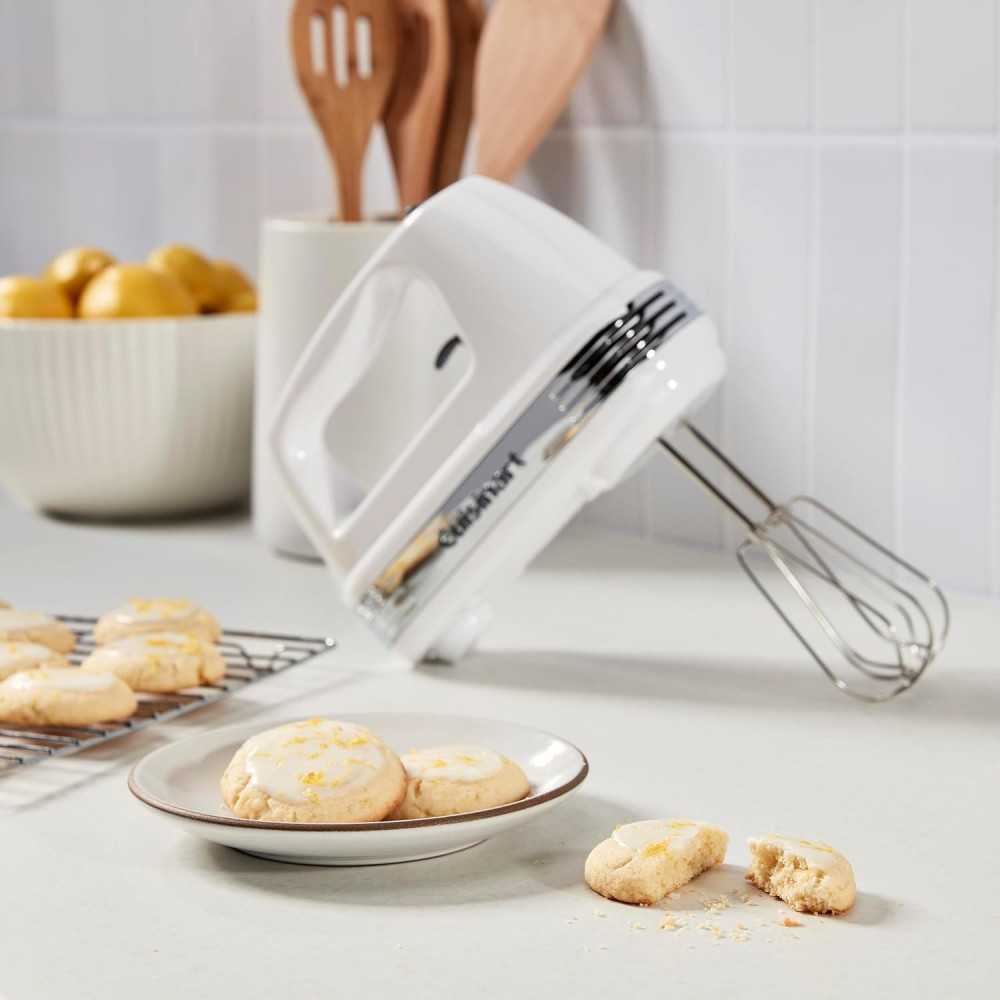 Cuisinart Power Advantage Plus 9-Speed Hand Mixer