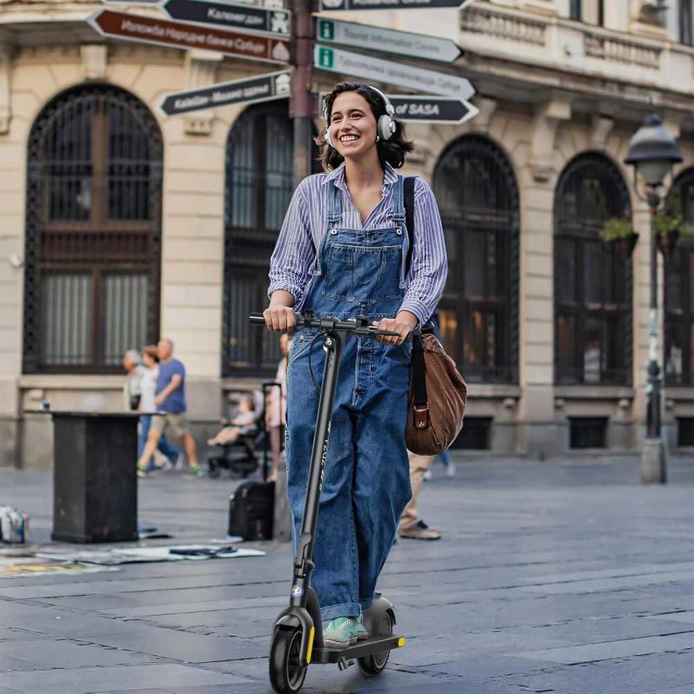 ZD01 500W Peak Motor Electric Scooter for the Modern Commuter | TekChoice Electronics