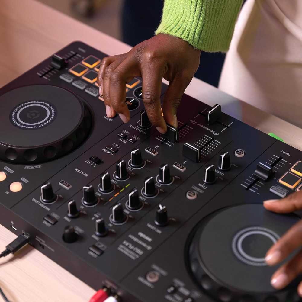 DDJ-FLX4 2-Deck Rekordbox and Serato DJ Controller | TekChoice Electronics